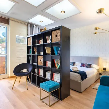 [gran Madre]- Elegante Con Terrazzo Appartamento